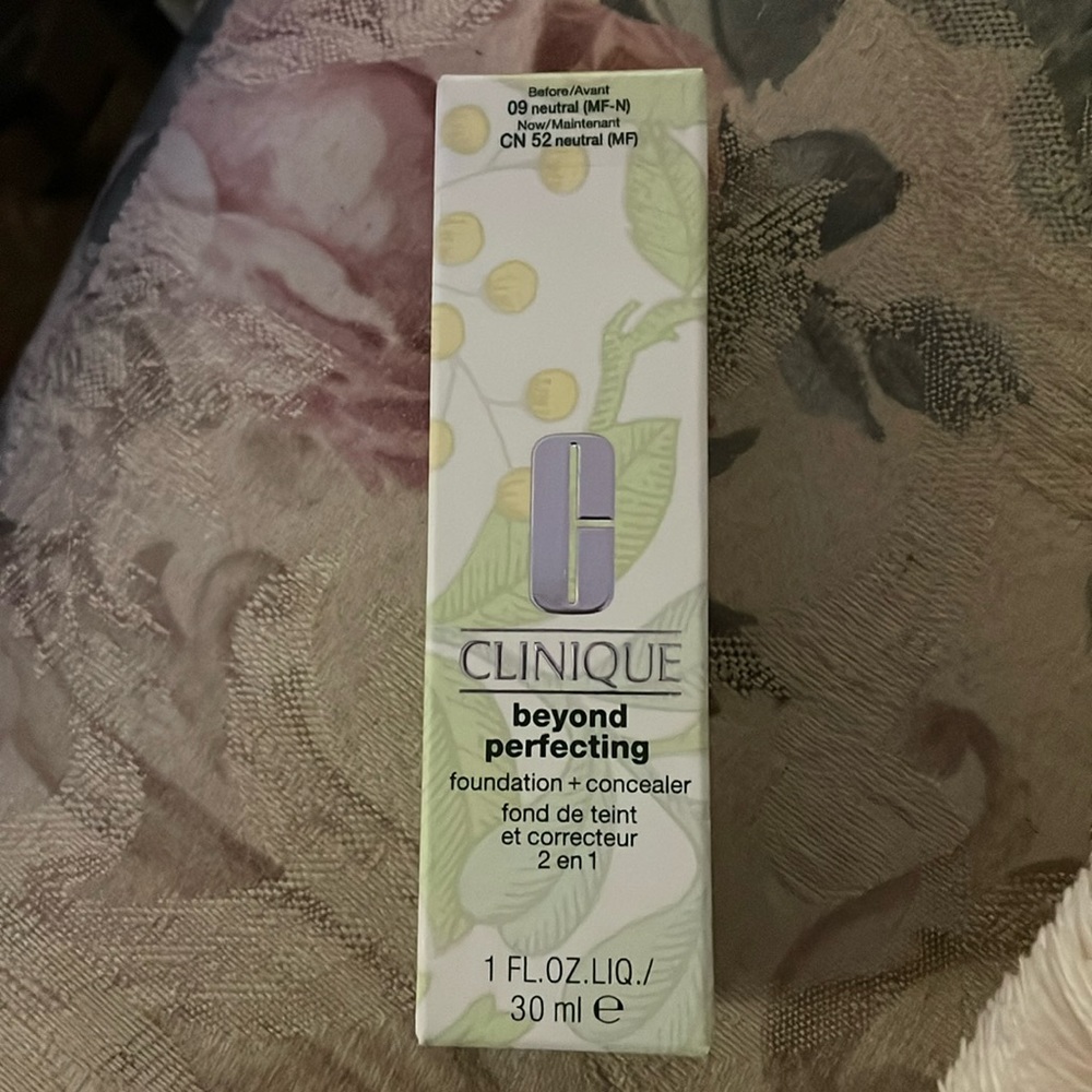 Clinique beyond perfecting foundation plus concealer. Neutral. New.